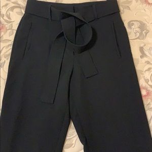 High rise, ankle length dress pants with pockets